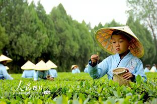 阿里亚斯：会努力将球从梅西脚下夺走，不让他做到太多事情